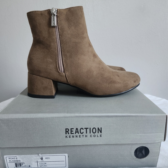 Kenneth Cole Reaction Women's Brown Ankle Boots - Picture 2 of 6